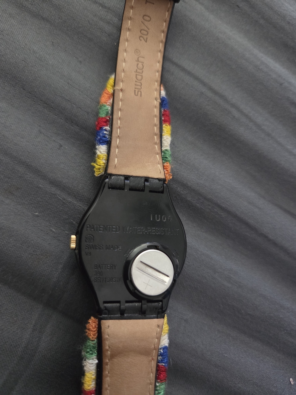 Rare Swatch Die Glocke (The Bell) Quartz Cow/Bell Embroided Flower Watch. - Picture 6 of 9